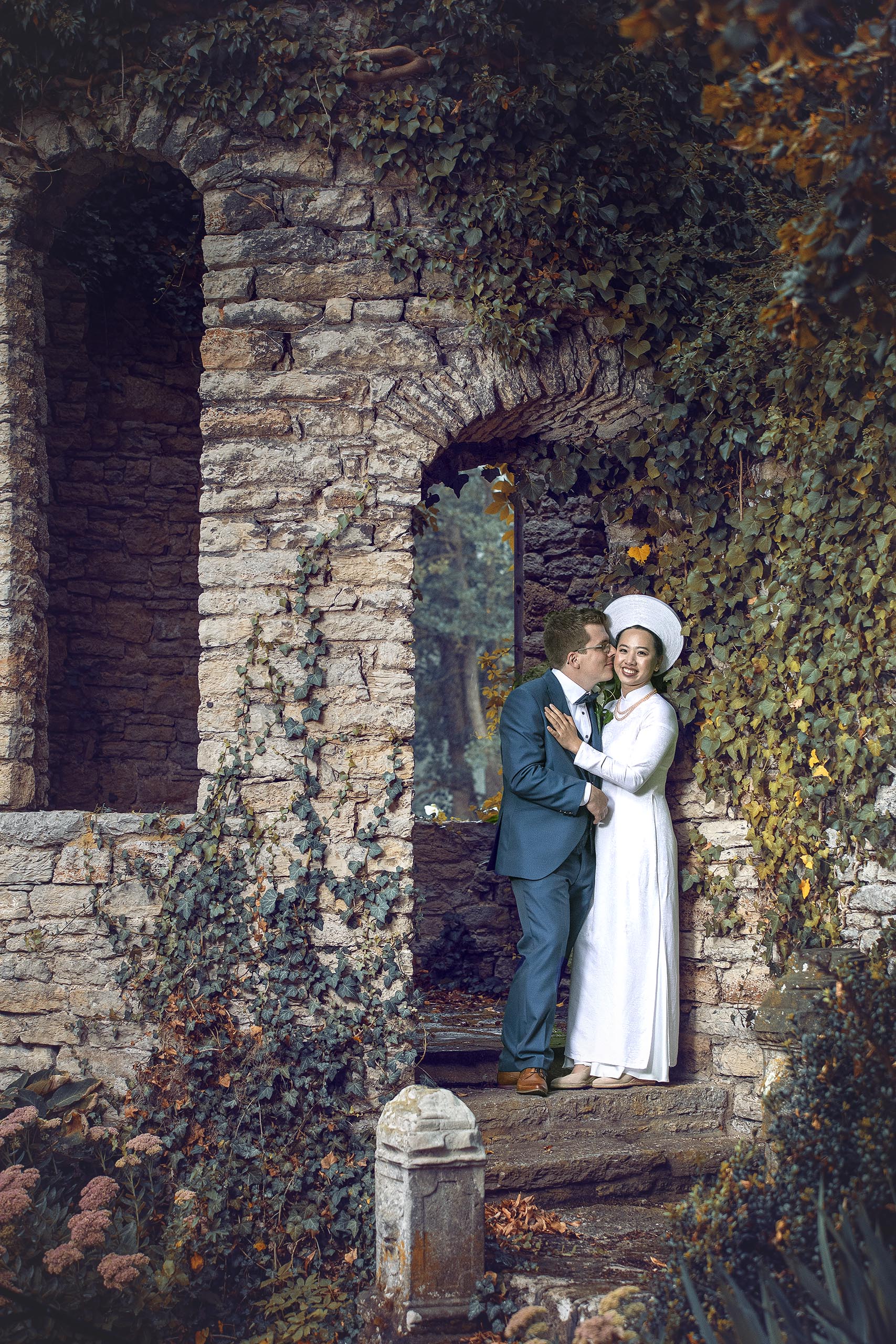 Hochzeitsfotografie Brautpaar vor dem Turm