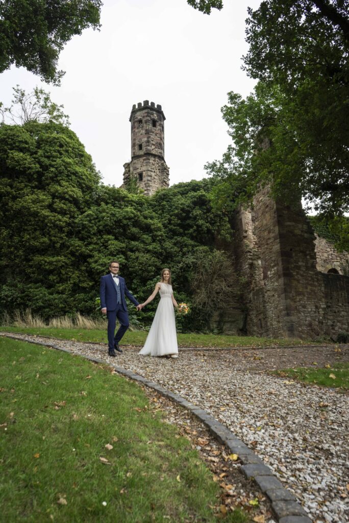 Hochzeitsfotografie auf der Burgruine Hardenberg