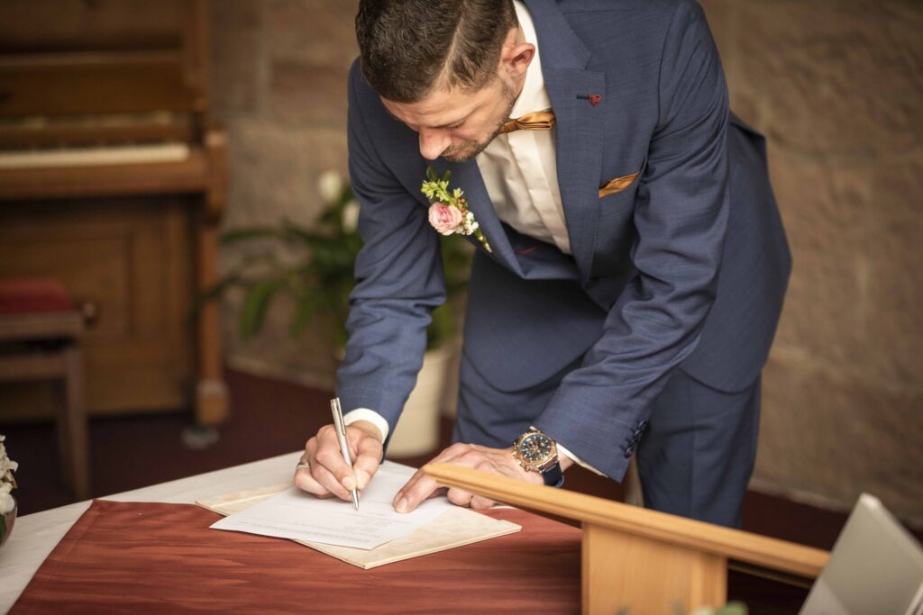 Hochzeitsfotografie im Standesamt im Alten Rathaus in Heilbad Heiligenstadt
